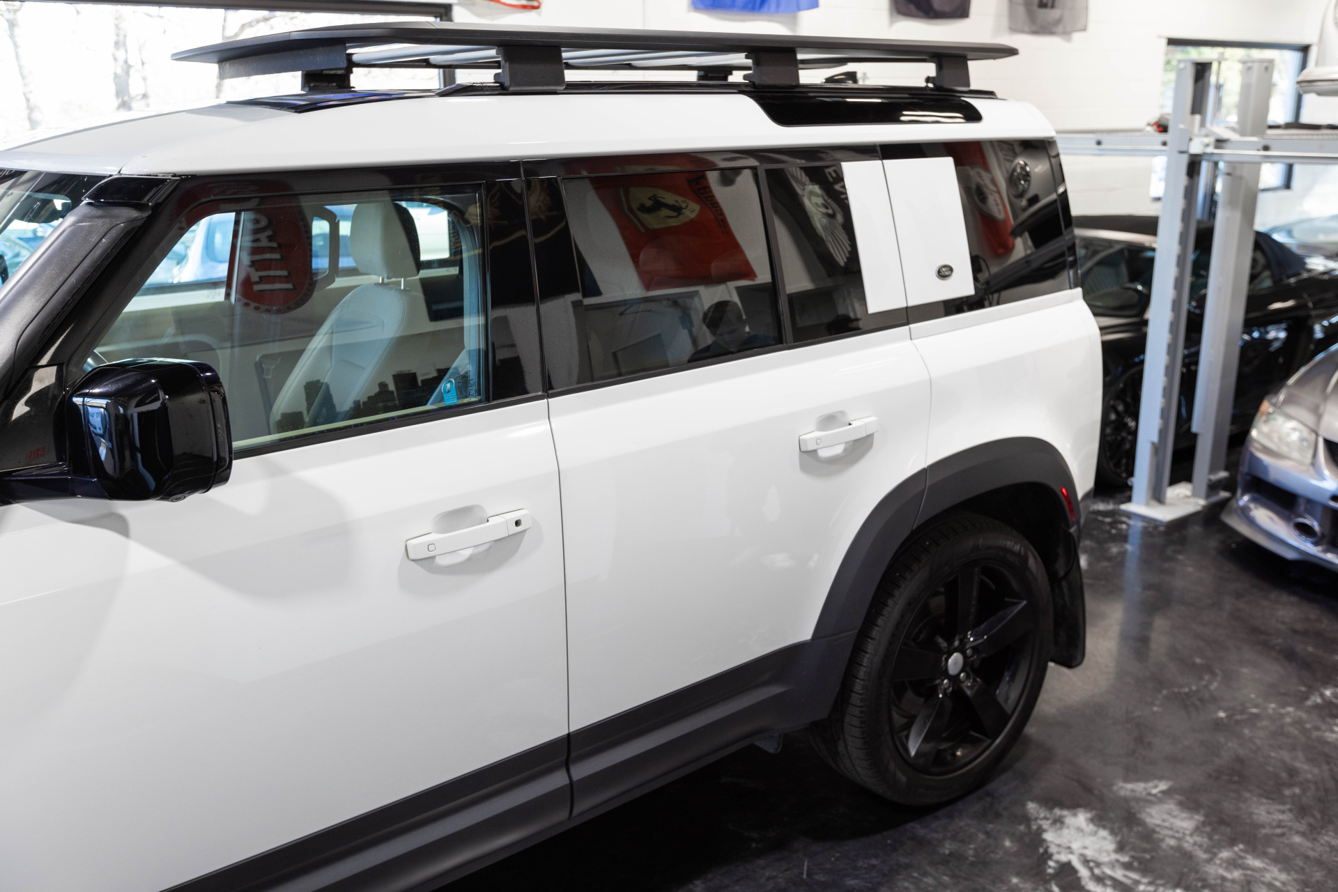 2022 LAND ROVER DEFENDER - Image 6