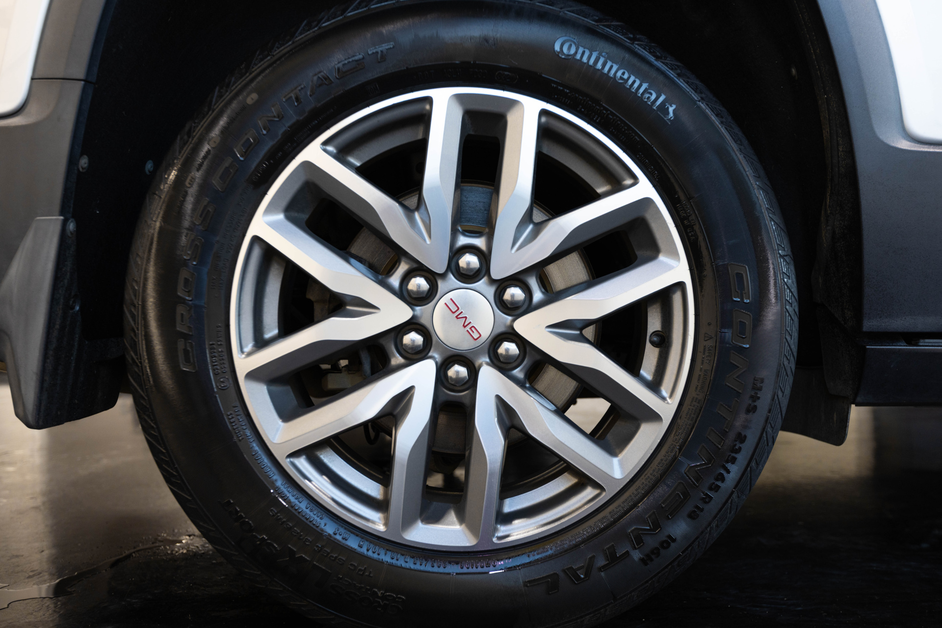 2017 GMC ACADIA - Image 15