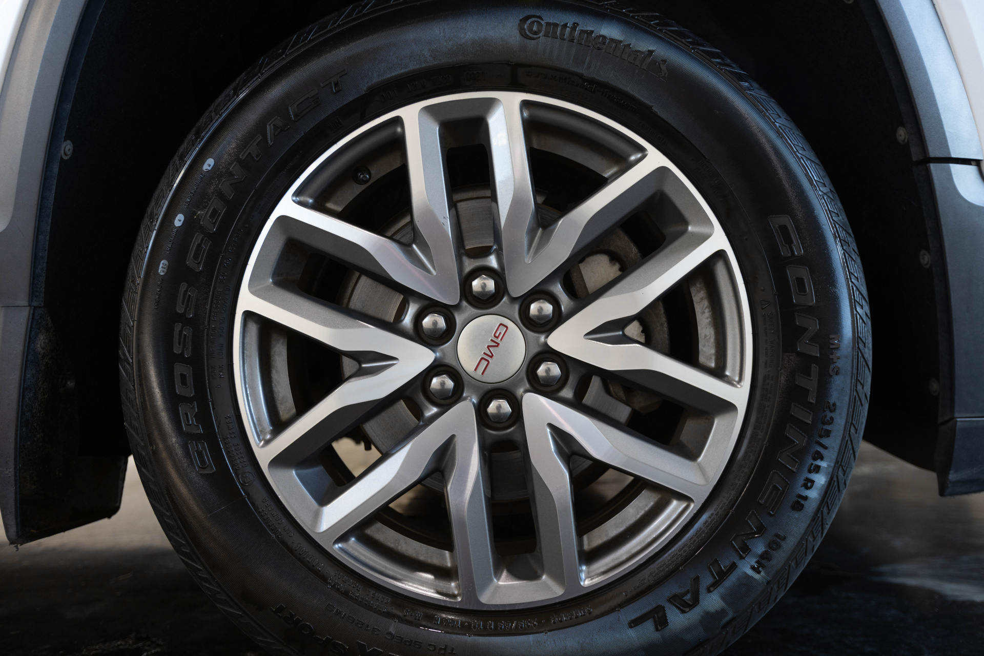 2017 GMC ACADIA - Image 19