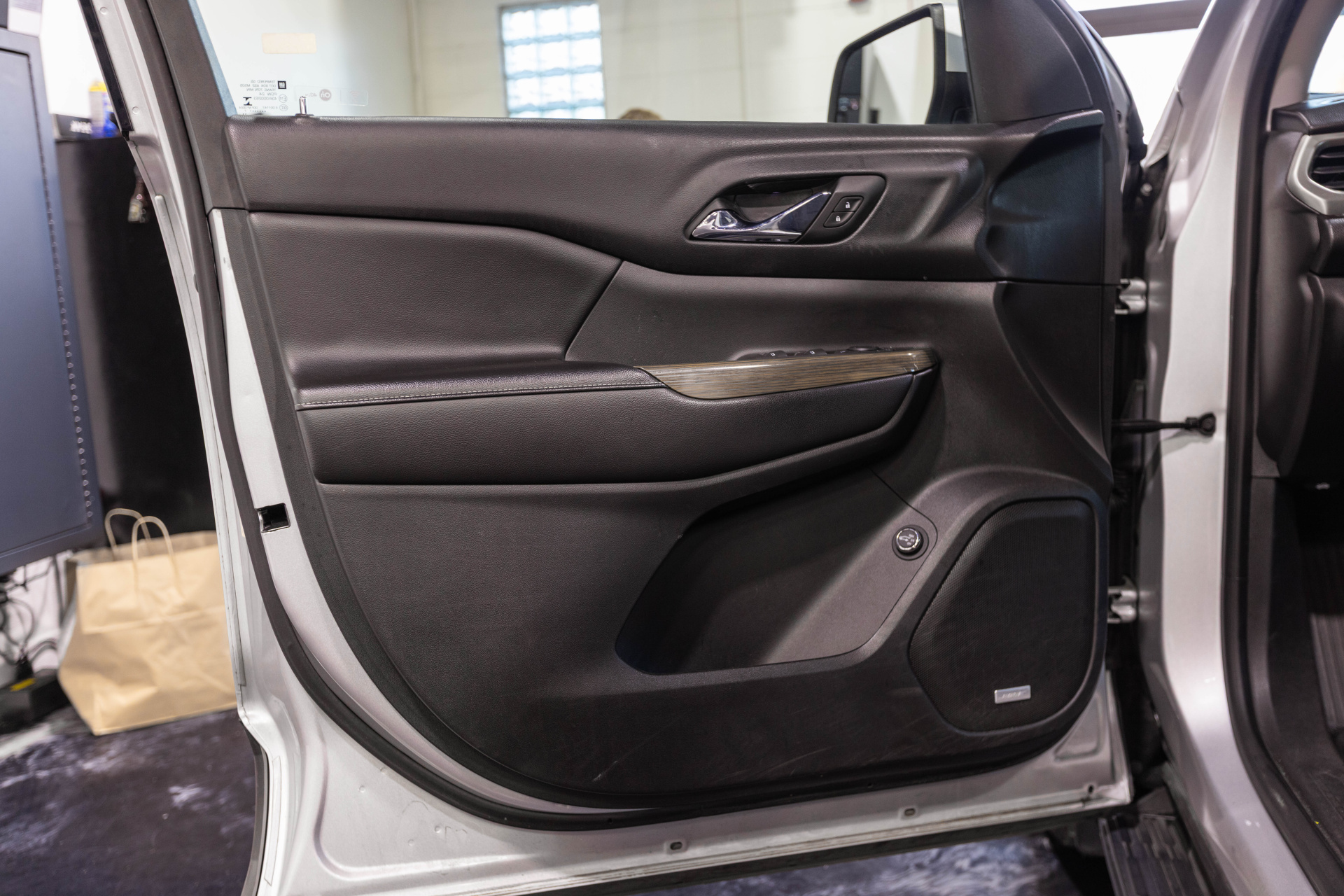 2017 GMC ACADIA - Image 27