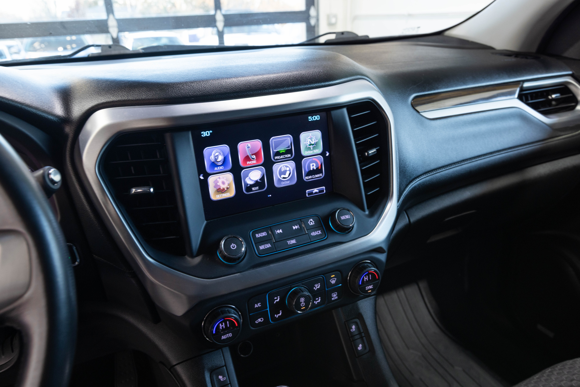 2017 GMC ACADIA - Image 29