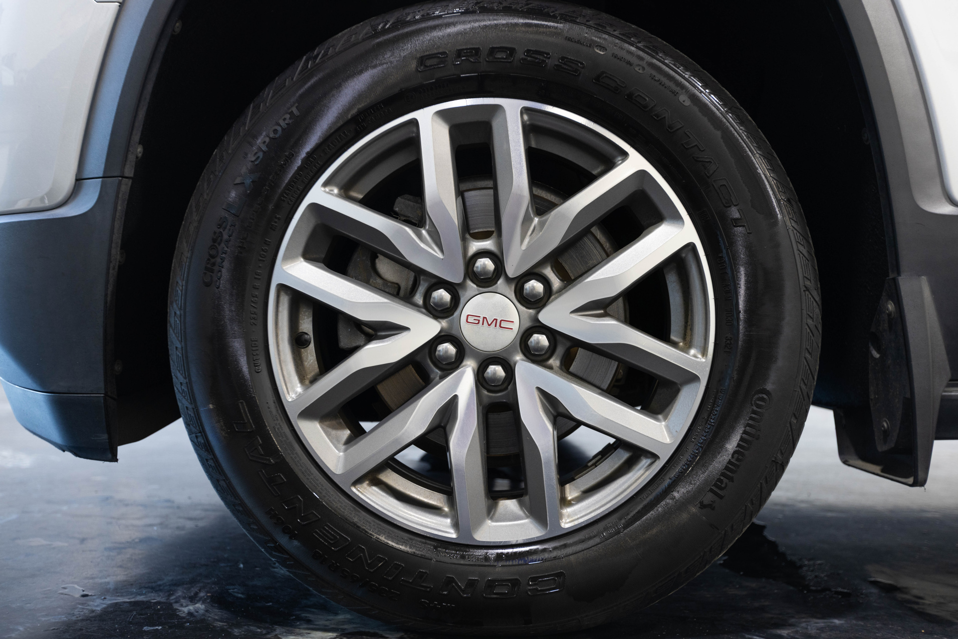 2017 GMC ACADIA - Image 5