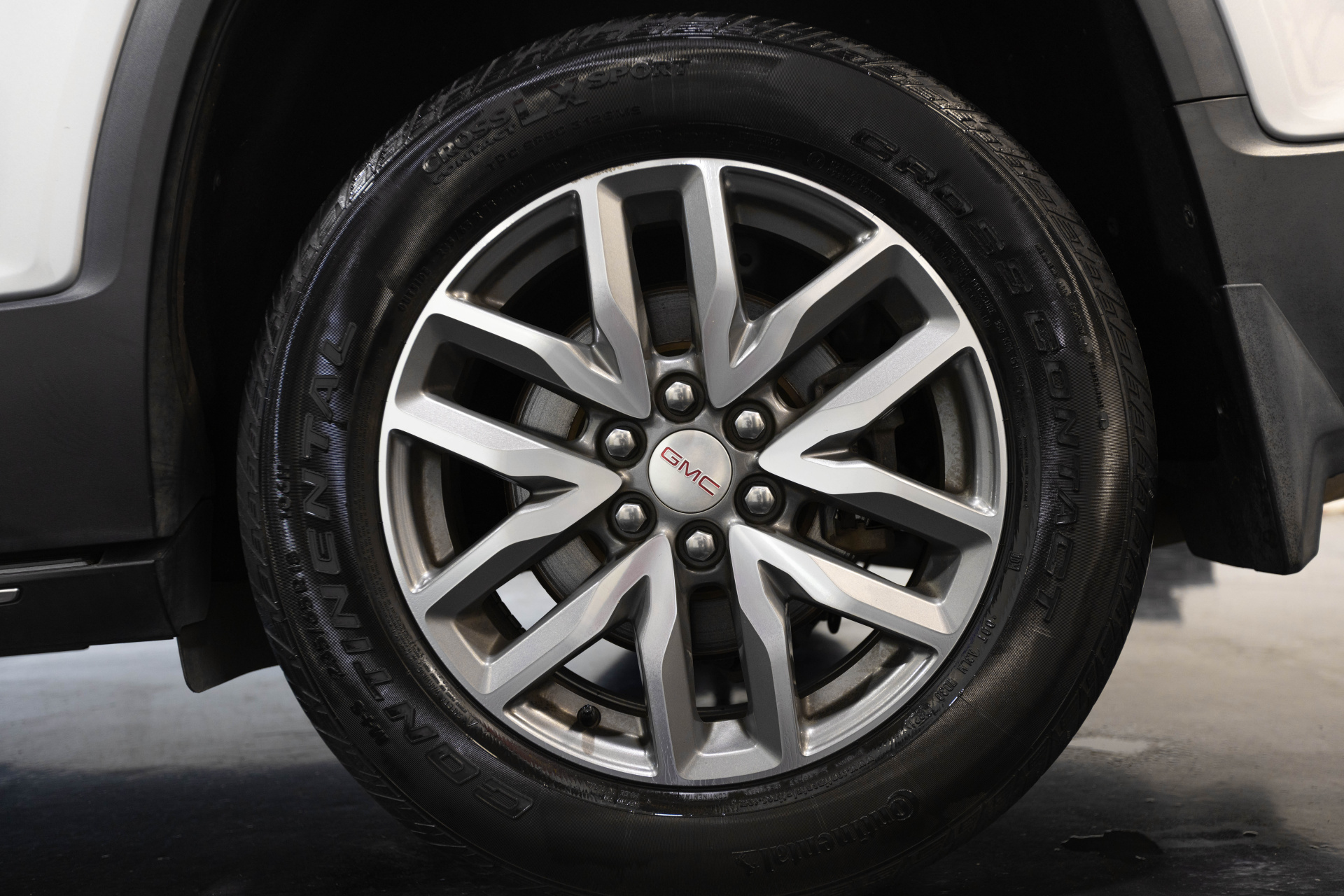 2017 GMC ACADIA - Image 9