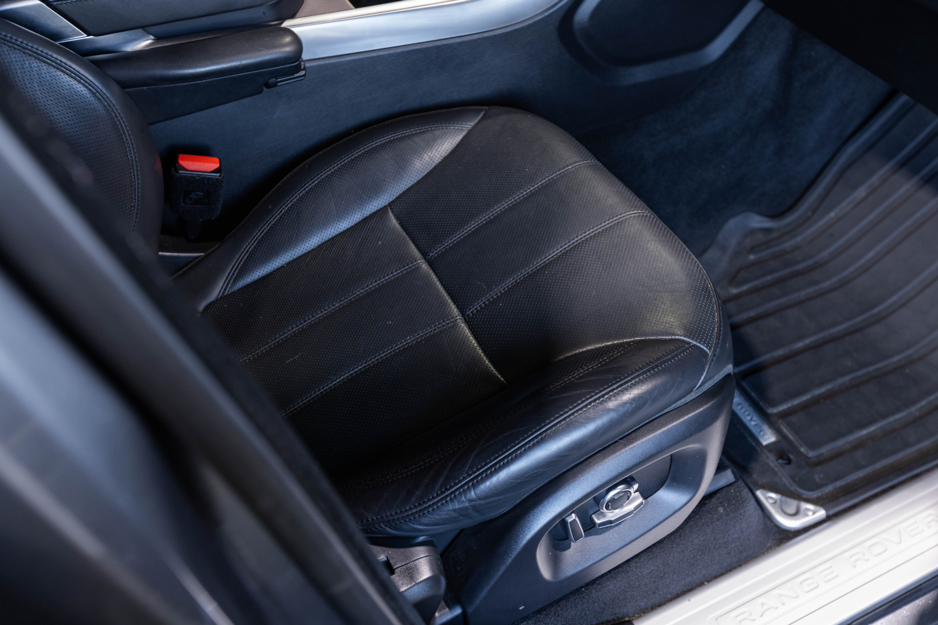 2017 LAND ROVER RANGE ROVER SPORT - Image 34