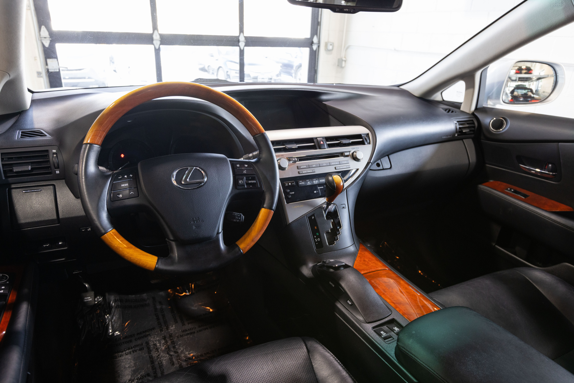 2010 LEXUS RX - Image 26