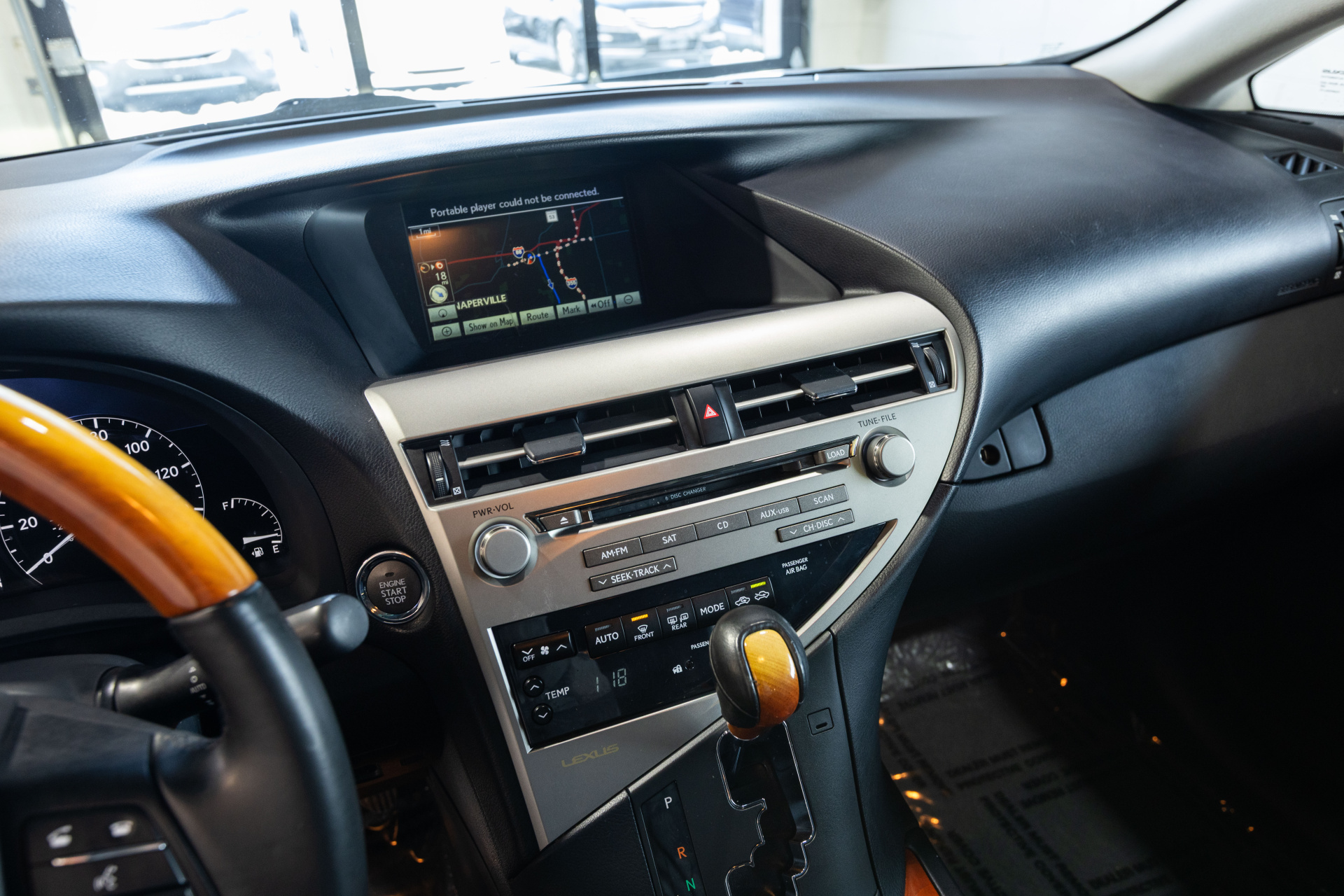 2010 LEXUS RX - Image 32