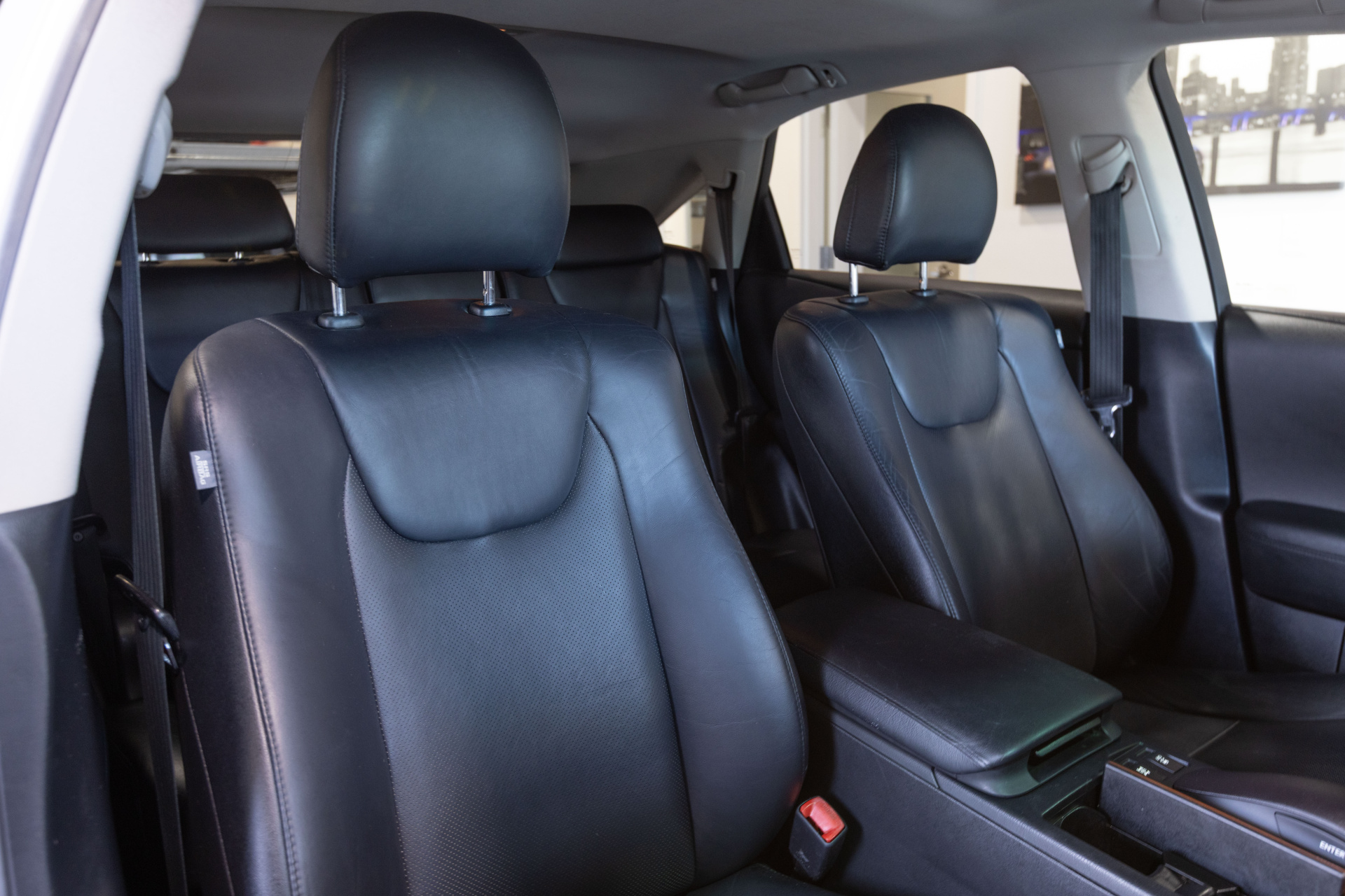 2010 LEXUS RX - Image 40