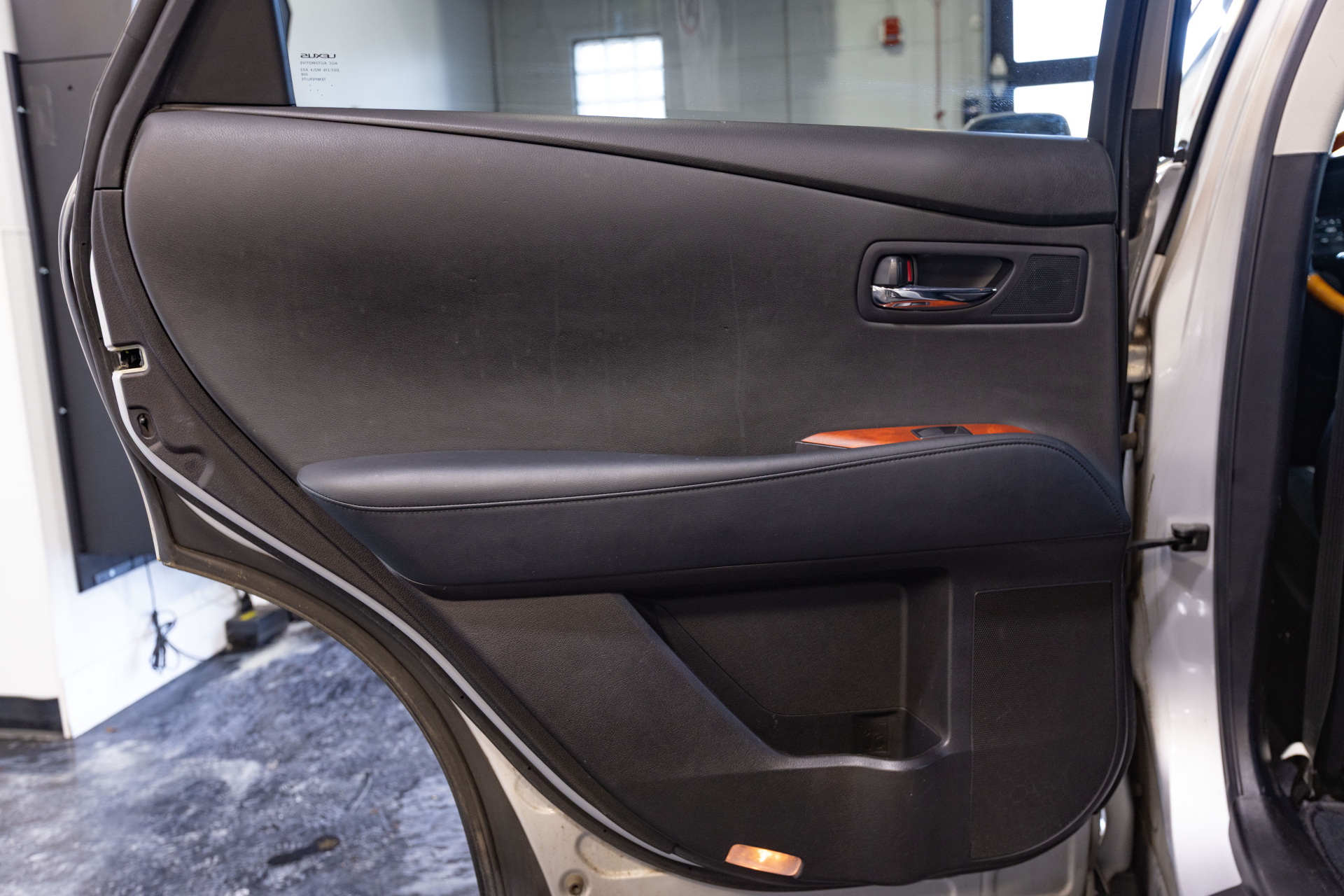 2010 LEXUS RX - Image 48