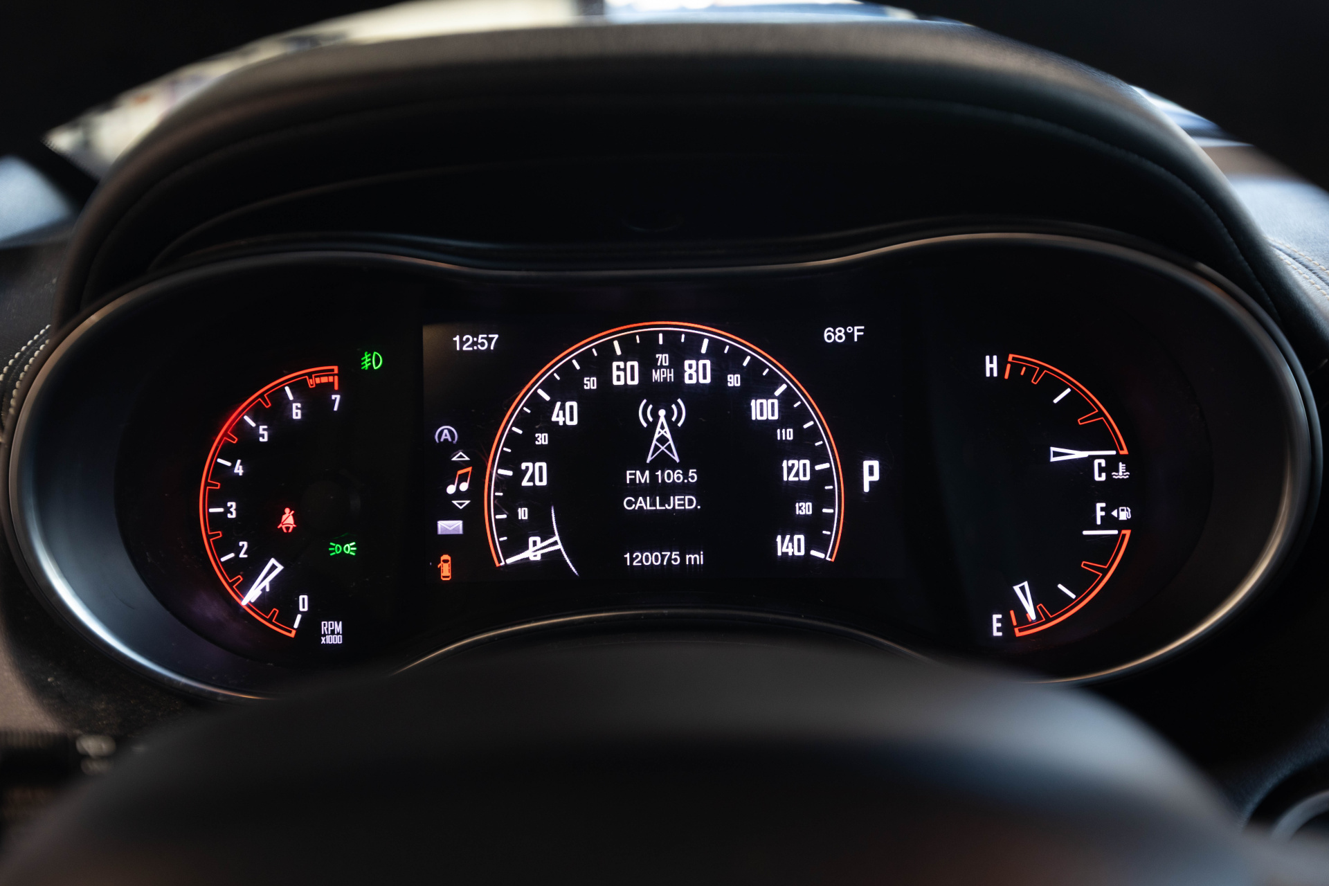 2017 DODGE DURANGO - Image 30