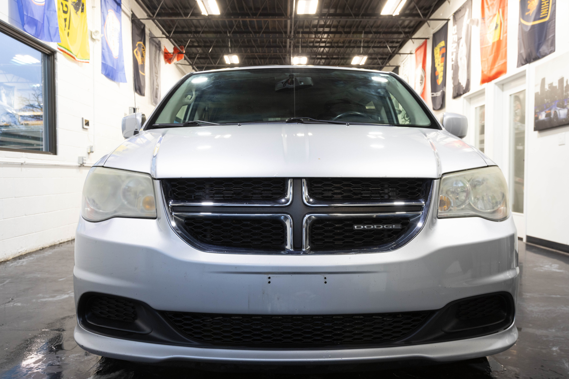 2011 DODGE GRAND CARAVAN - Image 18