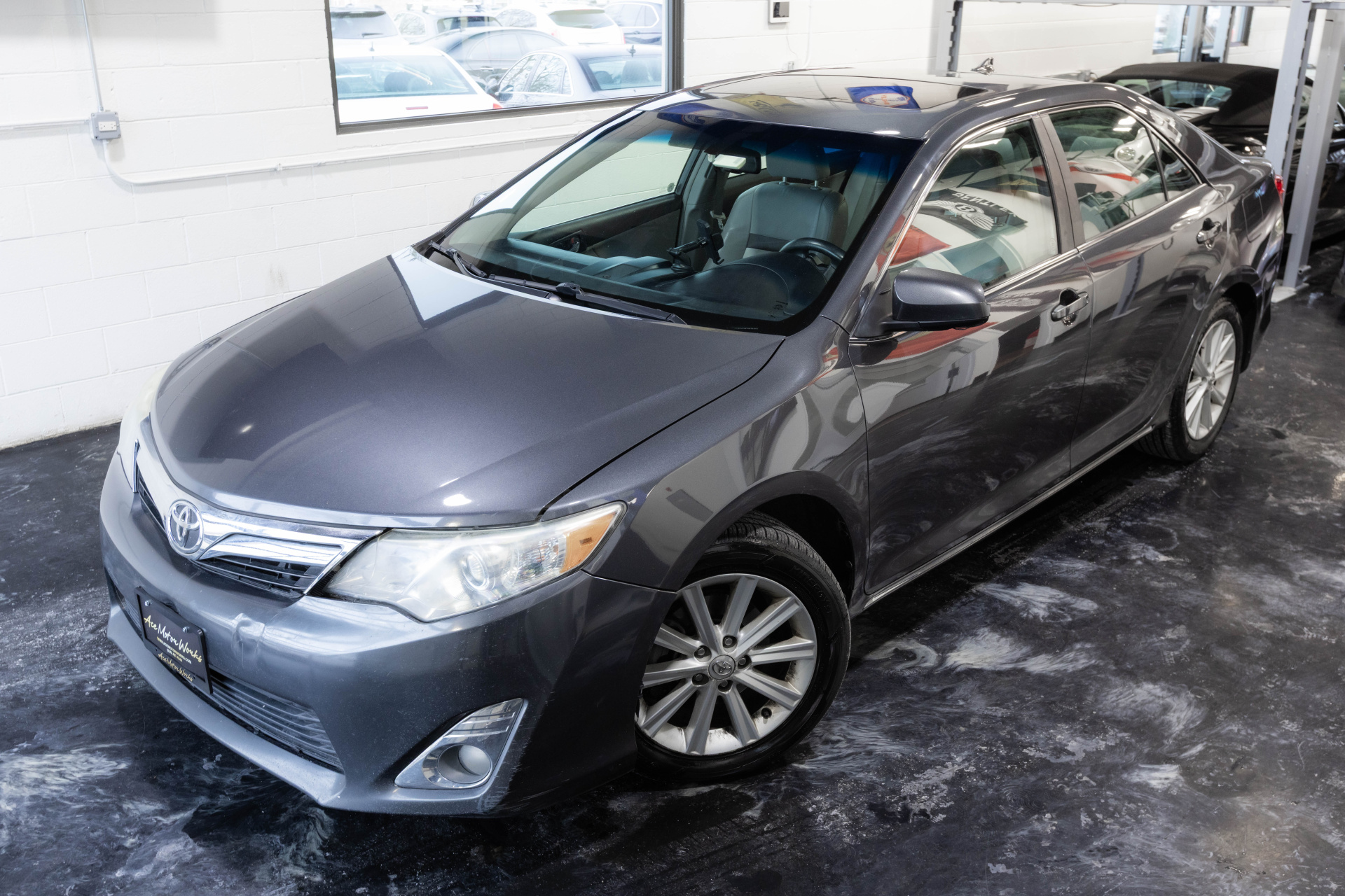 2012 TOYOTA CAMRY - Image 2