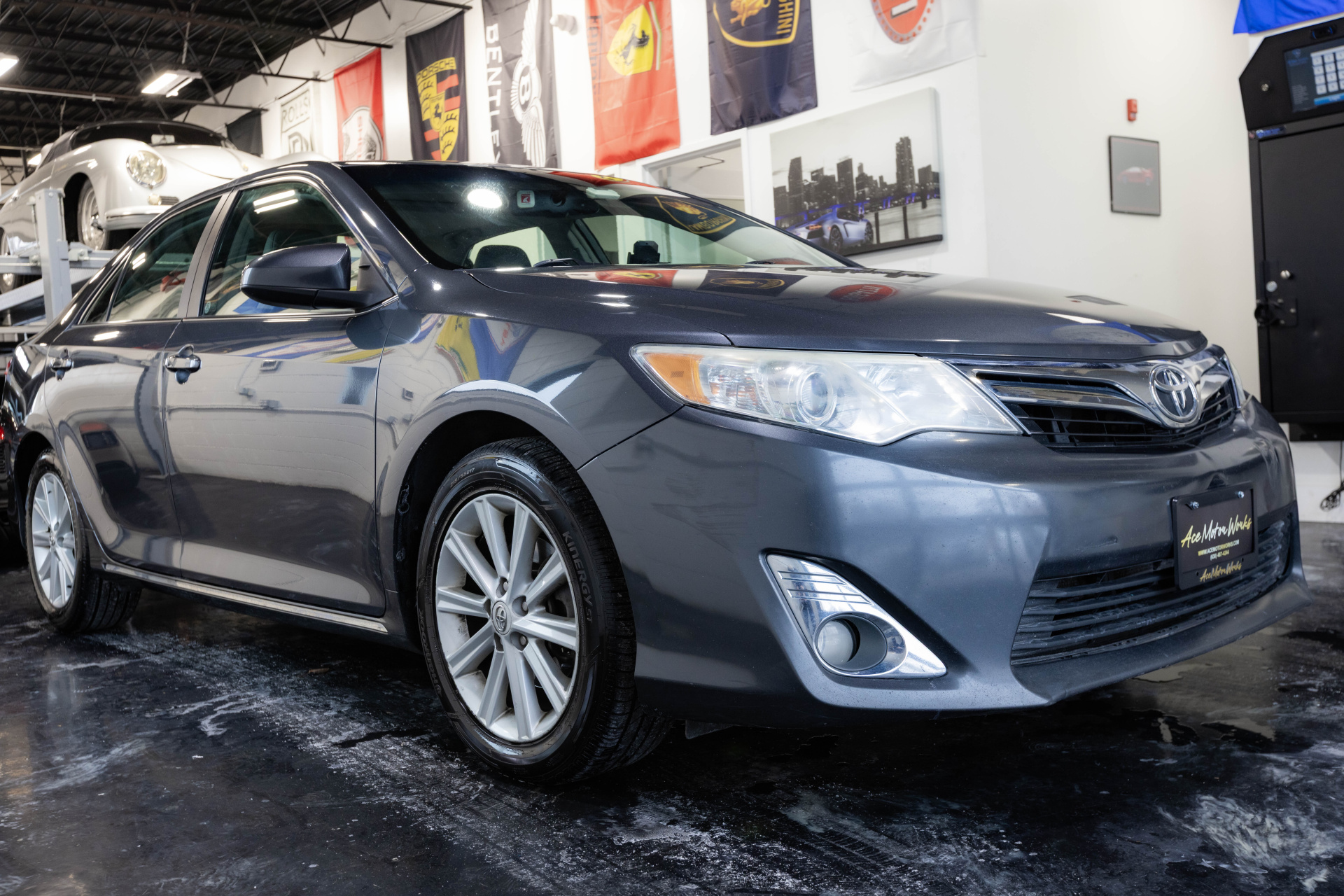 2012 TOYOTA CAMRY - Image 22