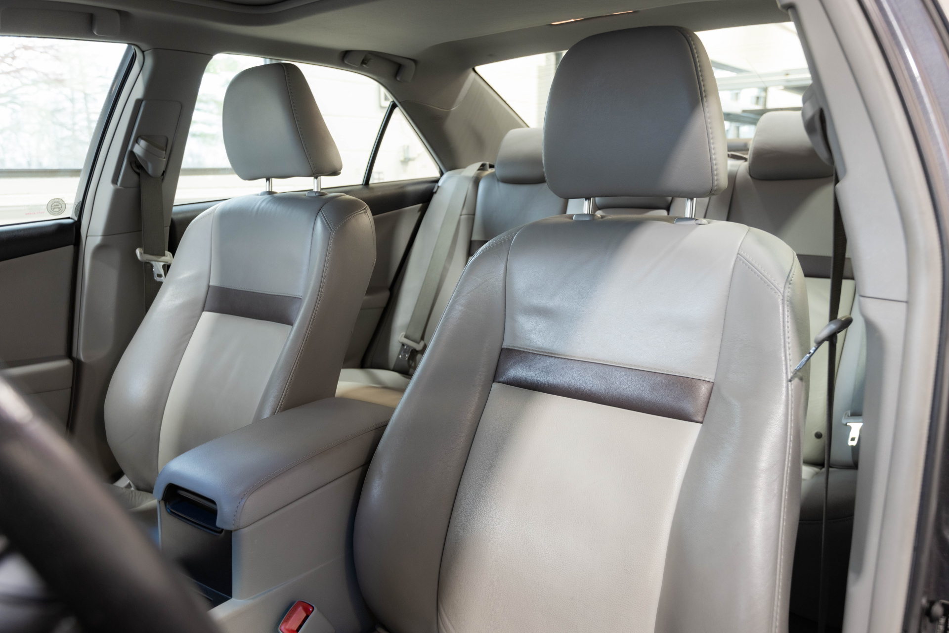 2012 TOYOTA CAMRY - Image 27