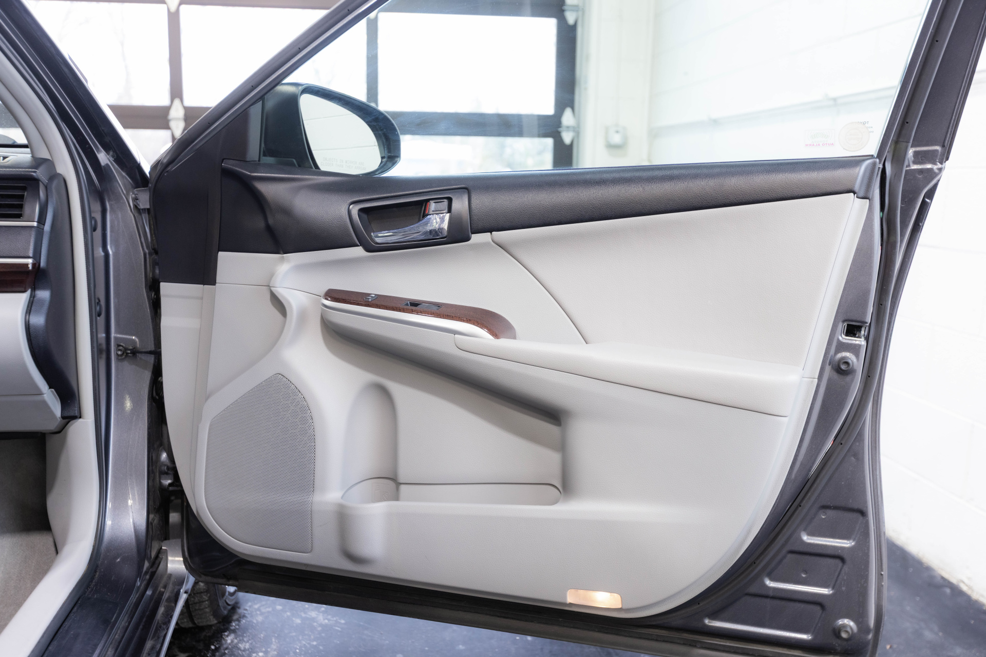 2012 TOYOTA CAMRY - Image 41