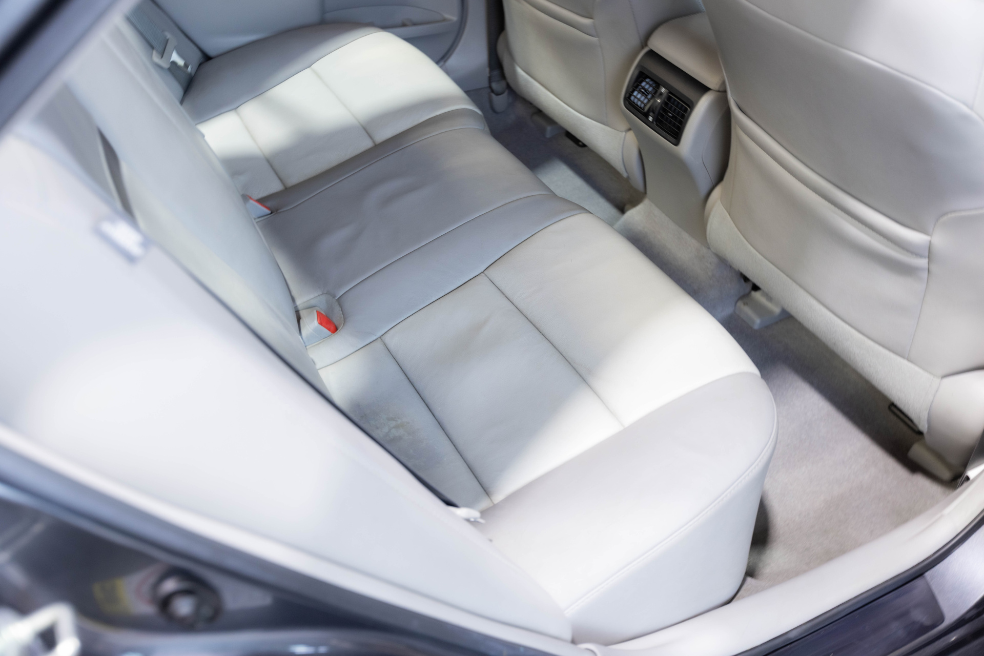 2012 TOYOTA CAMRY - Image 43