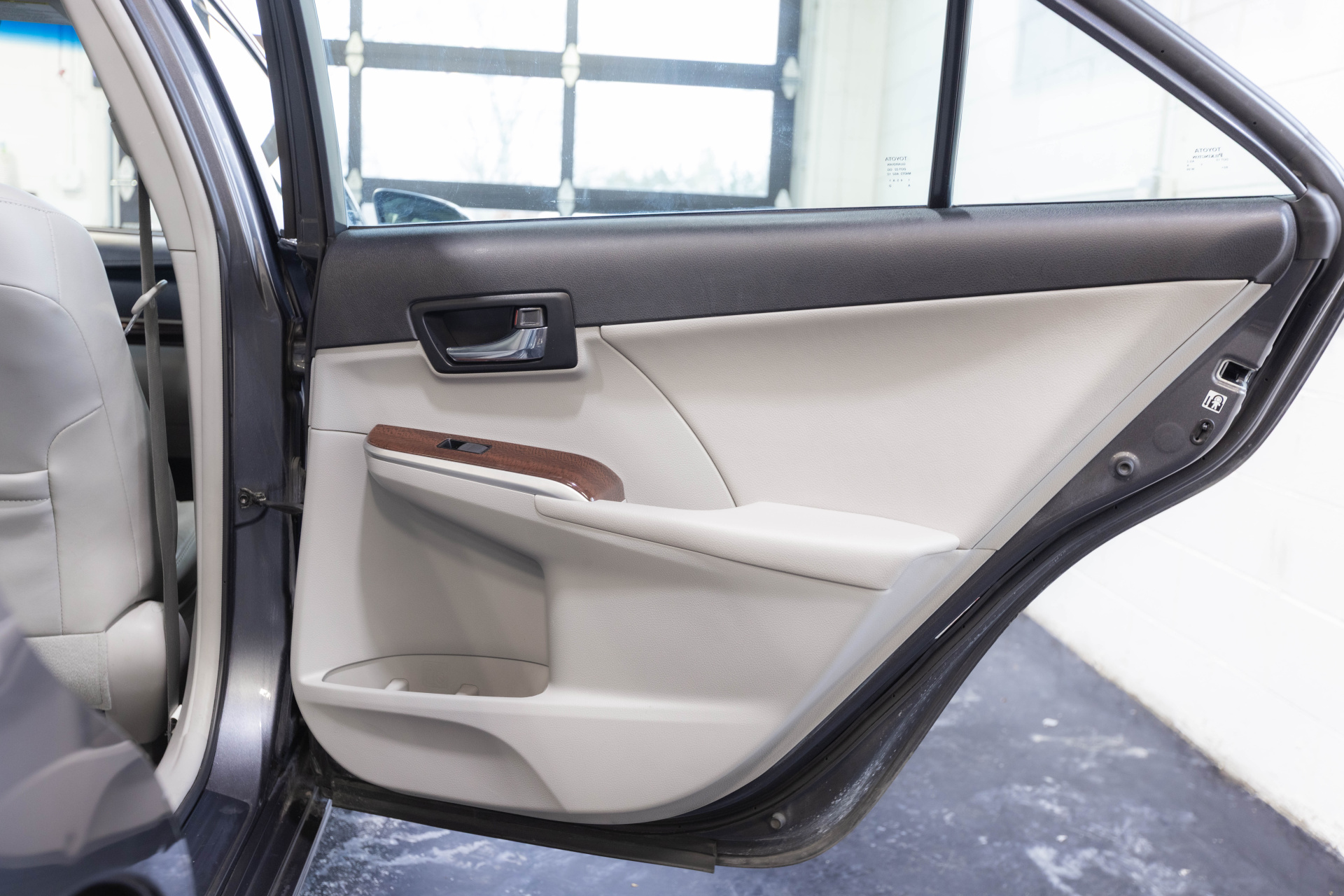 2012 TOYOTA CAMRY - Image 44