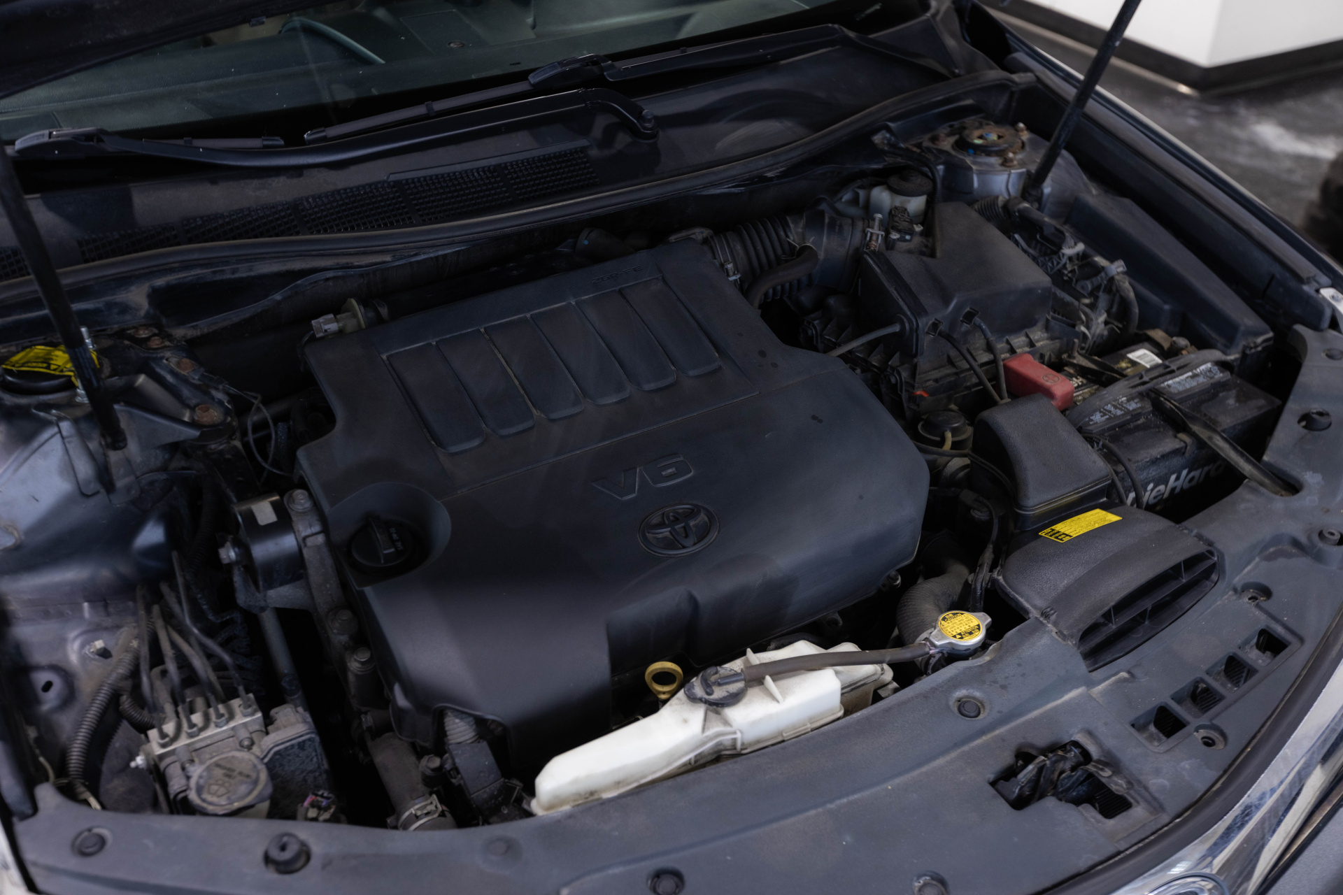 2012 TOYOTA CAMRY - Image 51