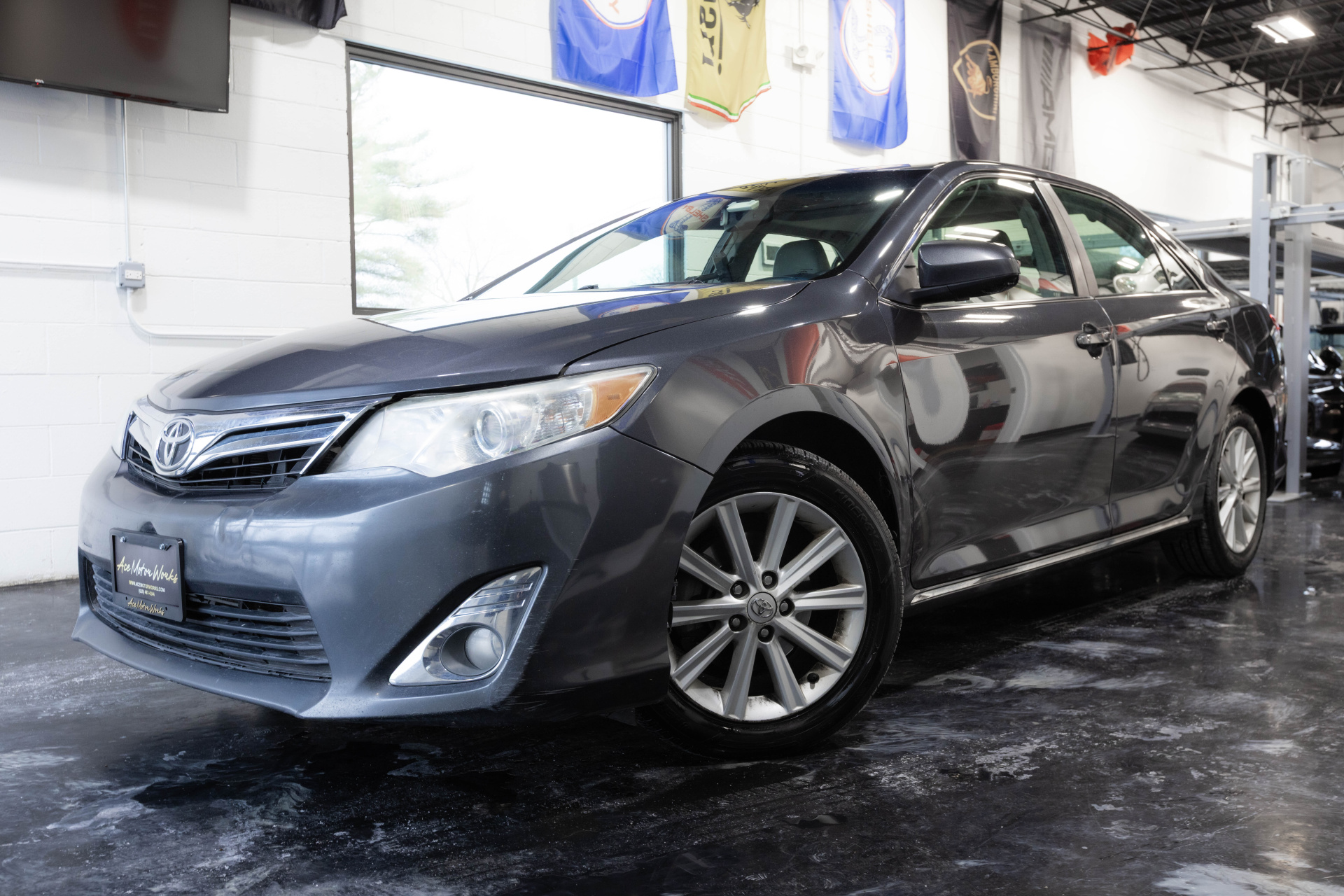 2012 TOYOTA CAMRY - Image 1