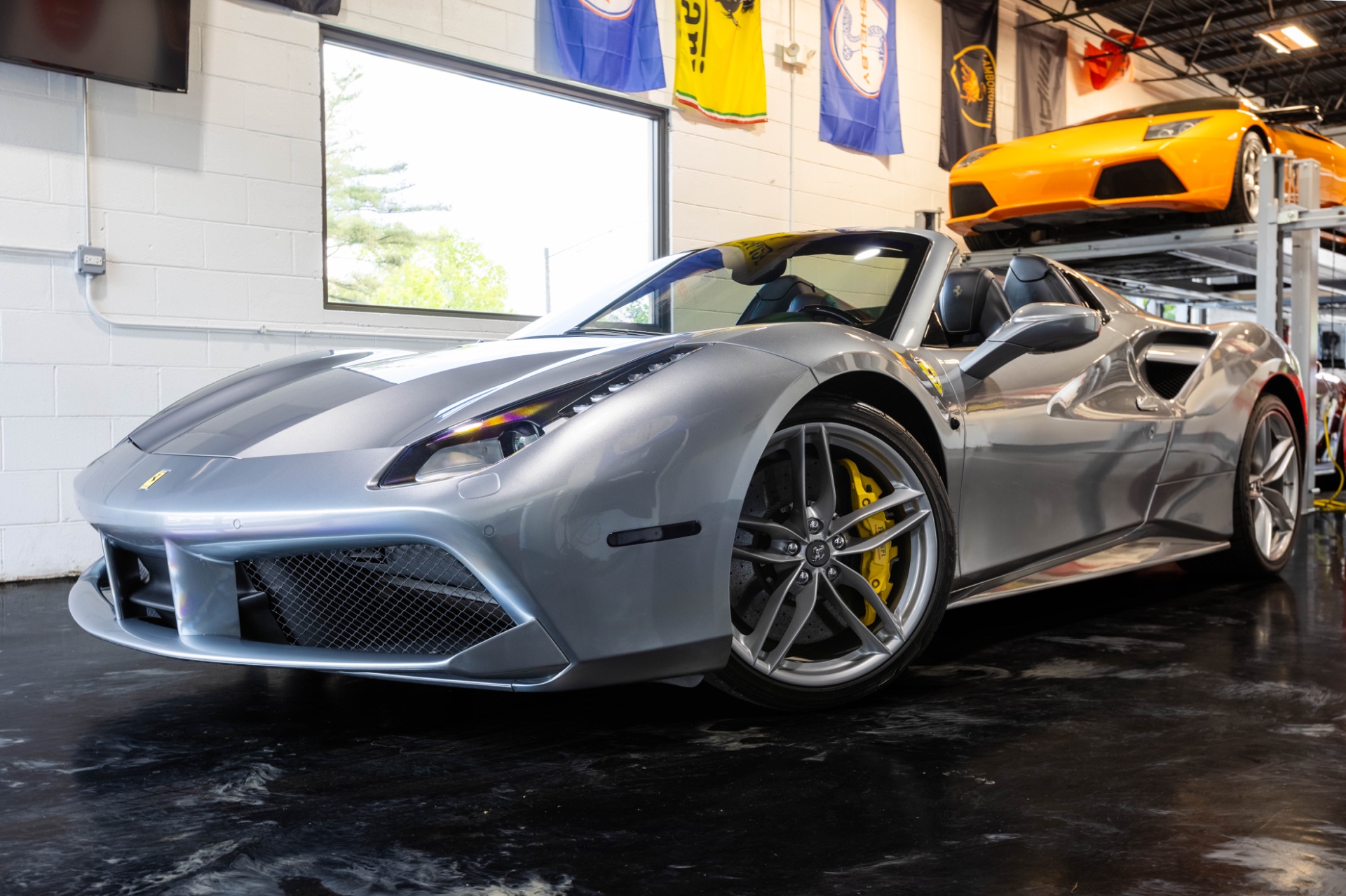2017 Ferrari 488 -'s photo