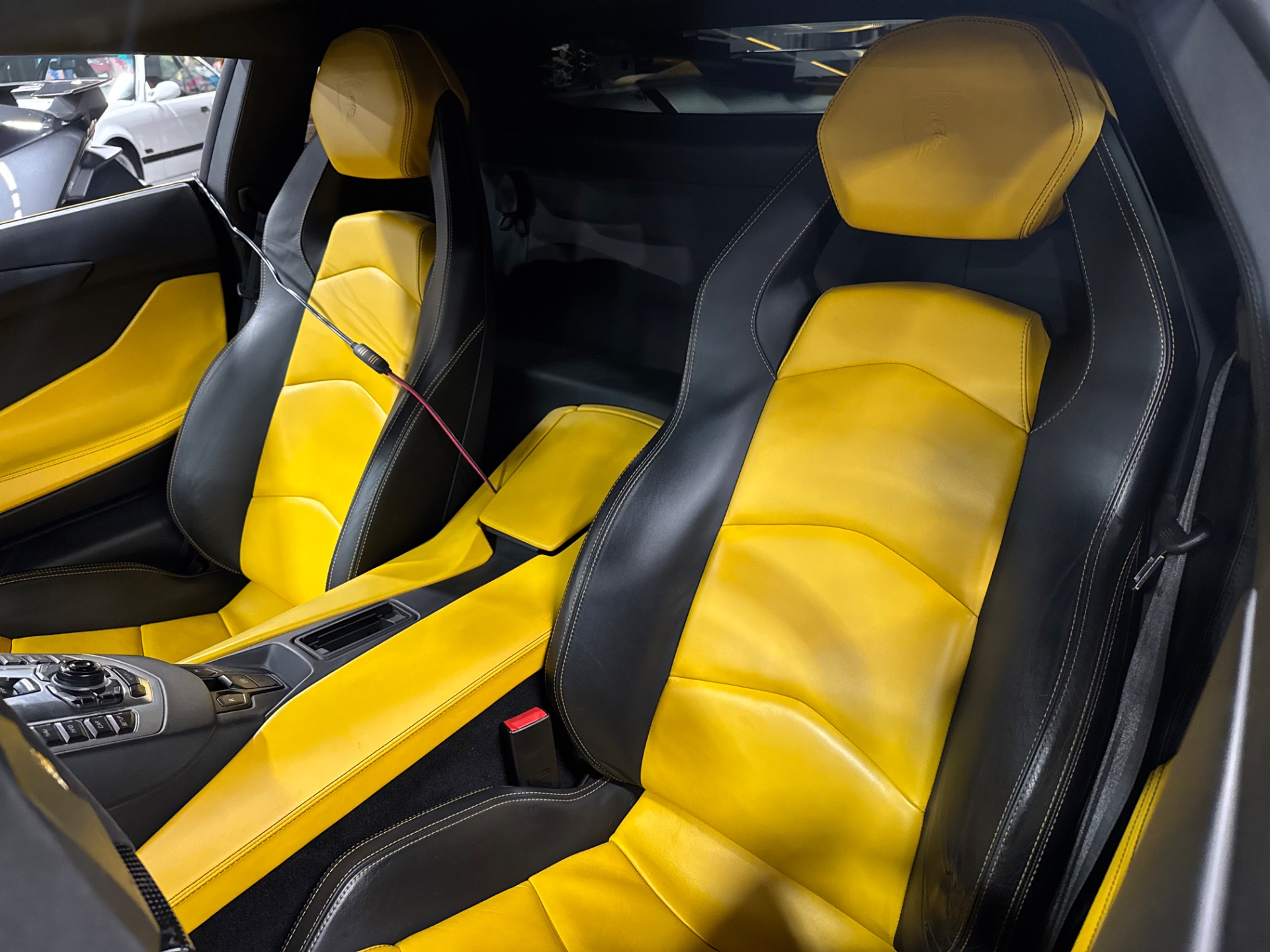 2013 Lamborghini Aventador Base - Photo 6