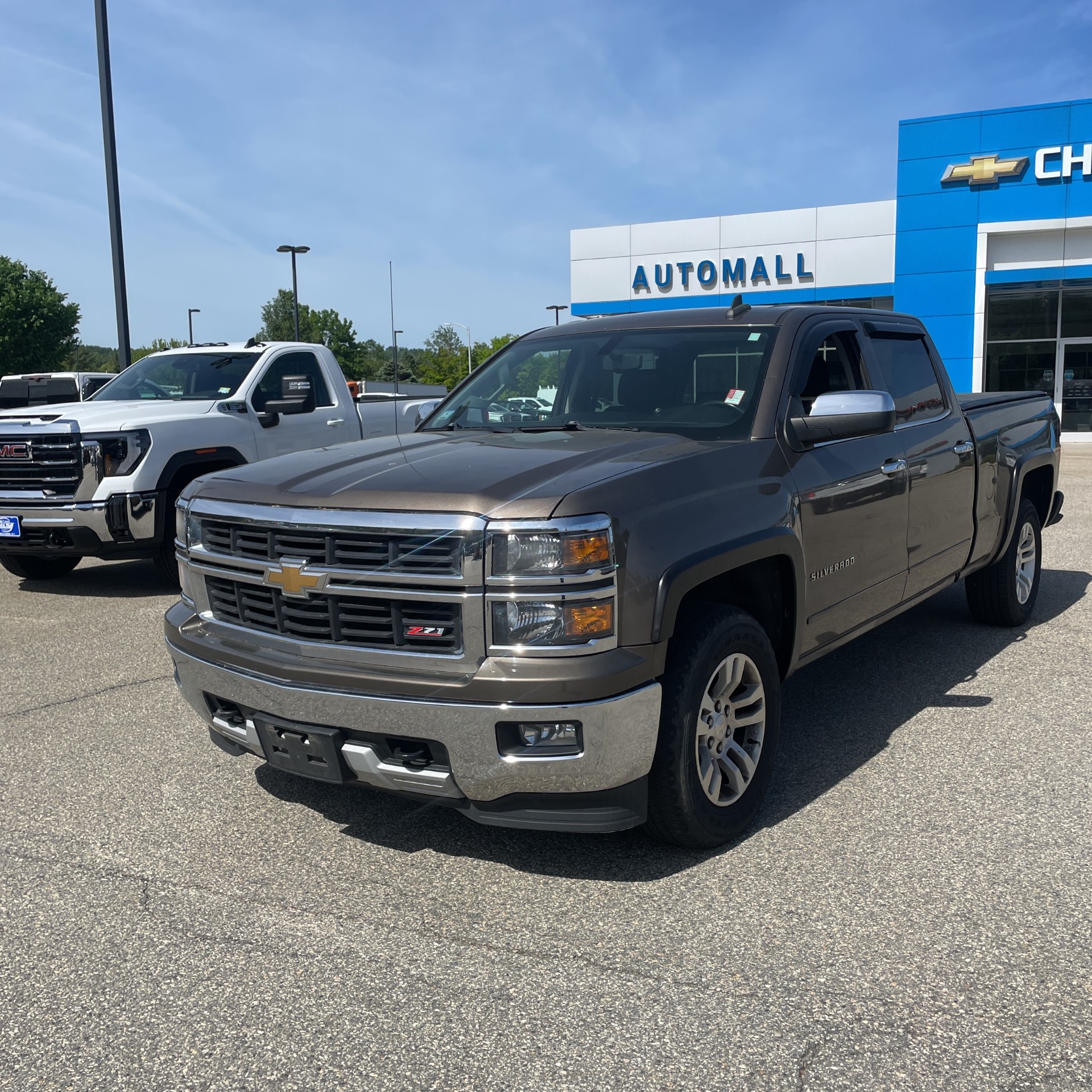 2015 Chevrolet Silverado 1500 2LT 4X4 Crew Cab Standard Box's photo